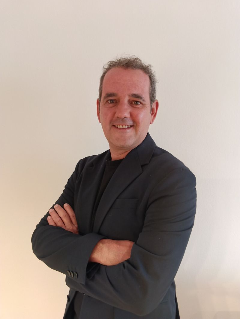 Josep Musté se incorpora a Reazziona para impulsar los barrios solares